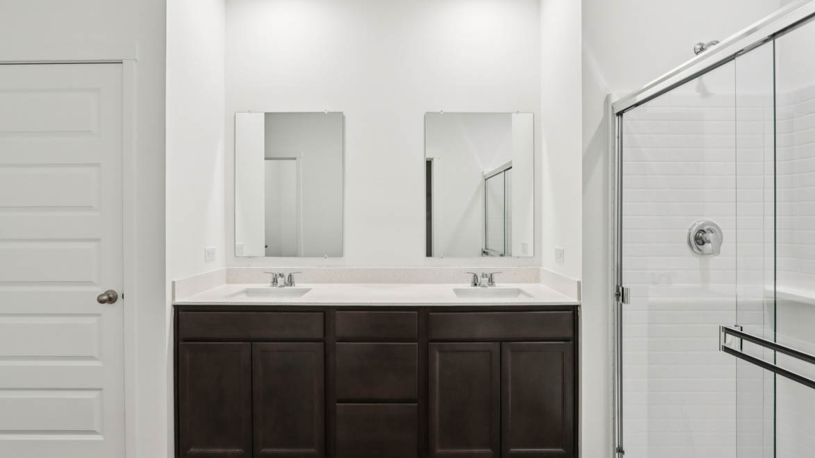 primary bathroom with linen closet