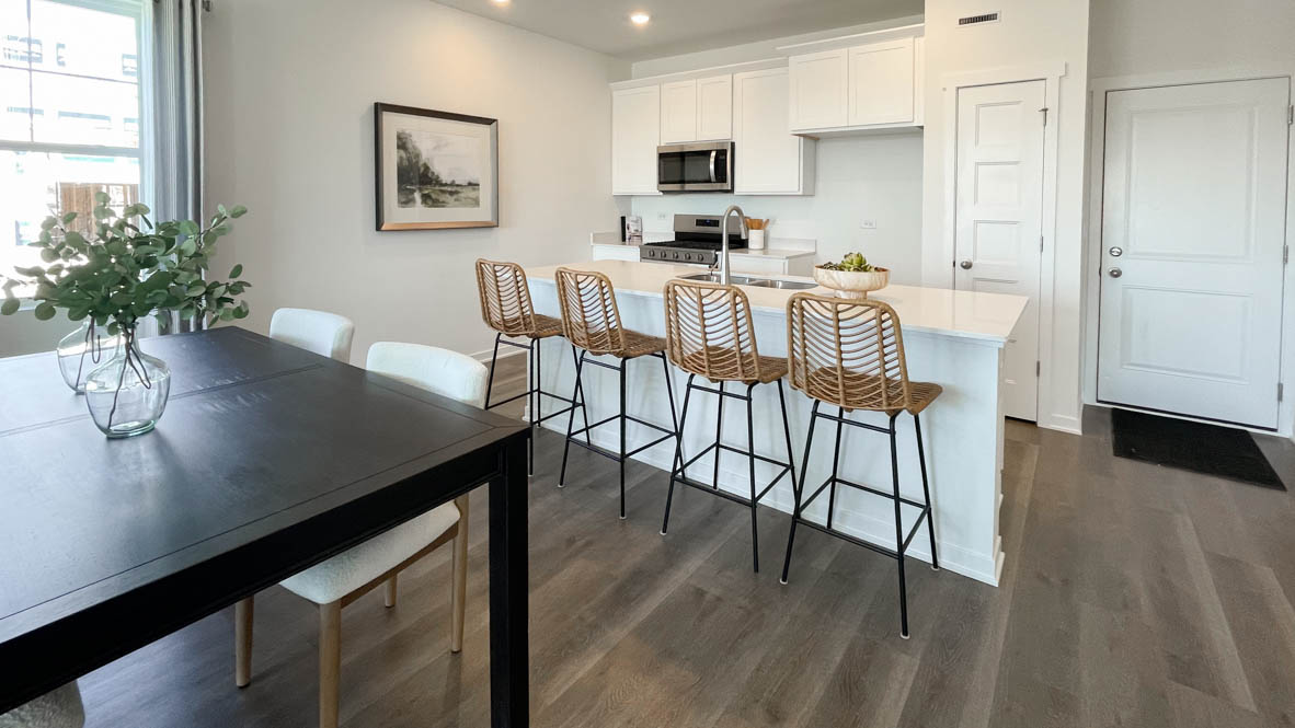 Dining room in between great room and kitchen