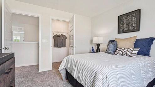 Bedroom number 4 with walk in closet