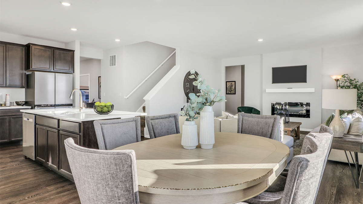 Dining room to the side of kitchen