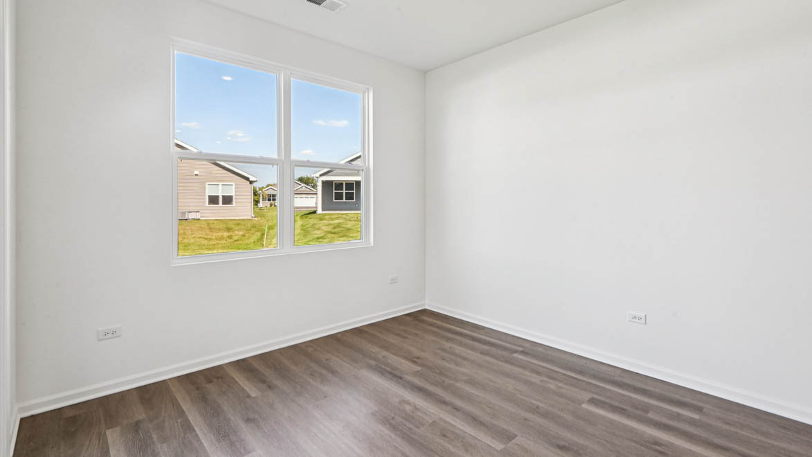 Dining room to the side of kitchen