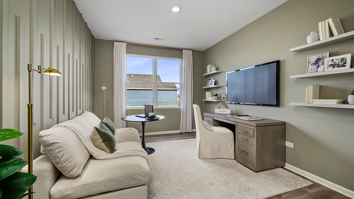 Flex room down the hallway