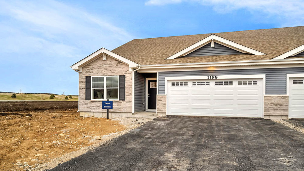 Floor Plan in The Grasslands Freedom Ranch Homes BARTLETT, IL D.R