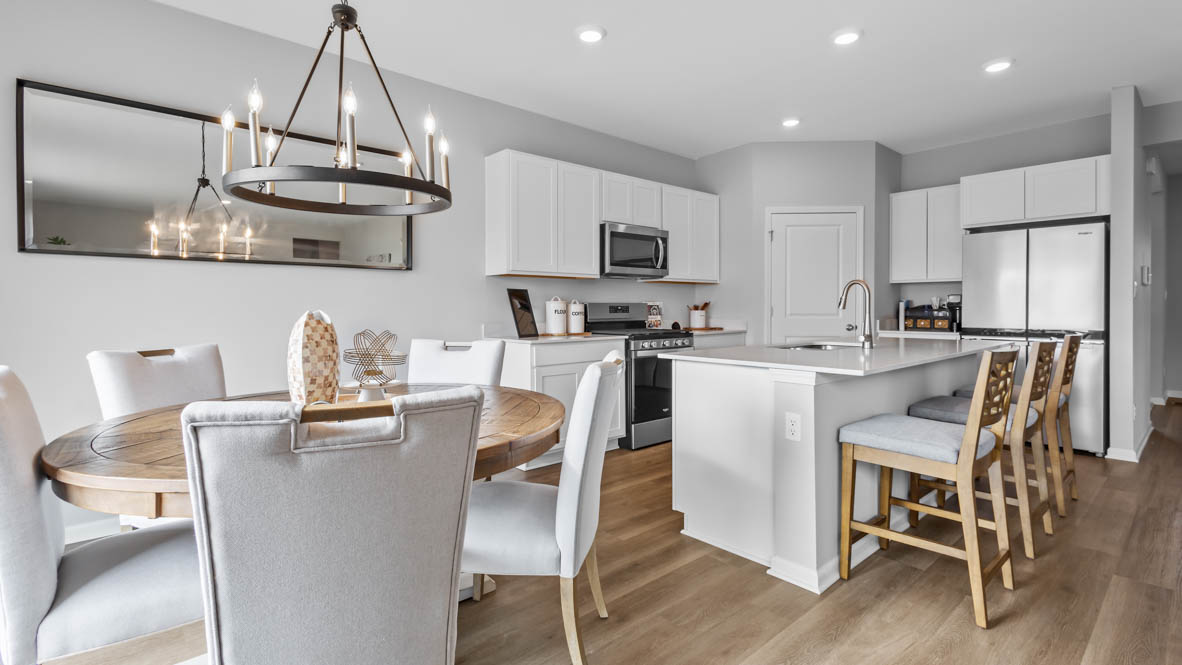 Dining room and kitchen combo