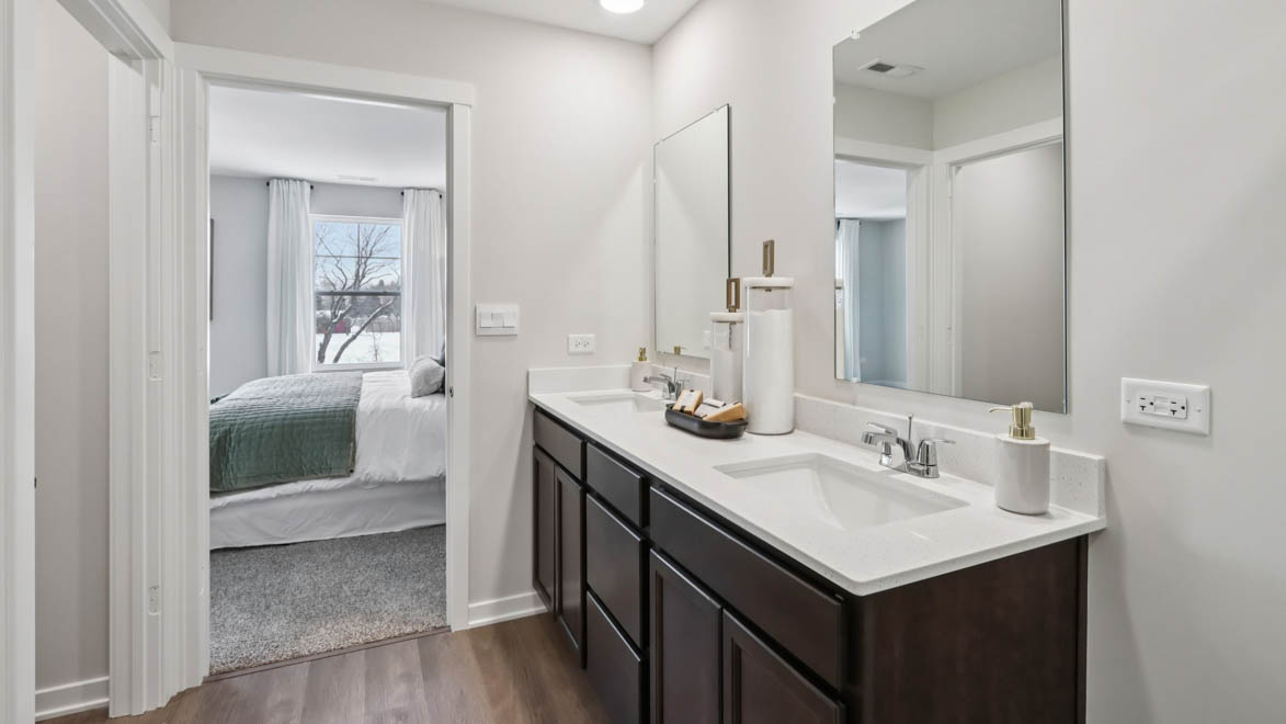 connecting en suite bathroom