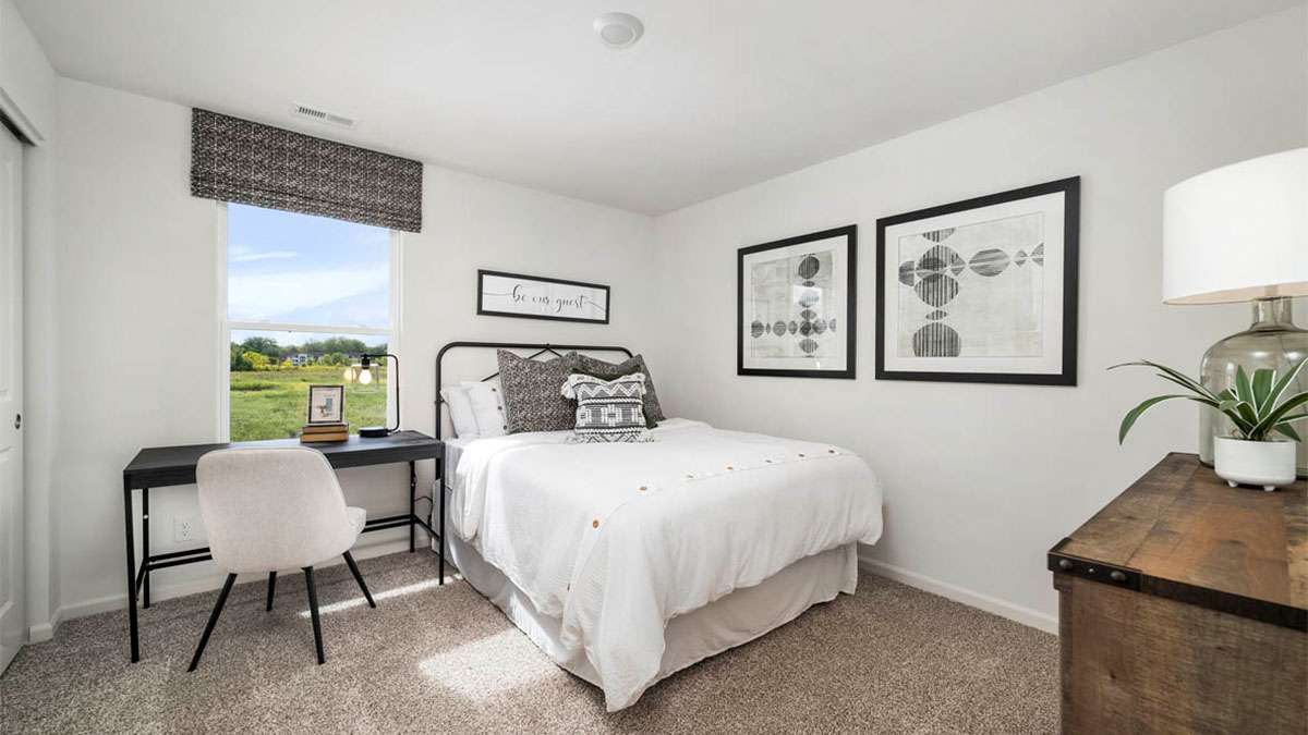 Bellamy-Hobart-IN-guest-room
