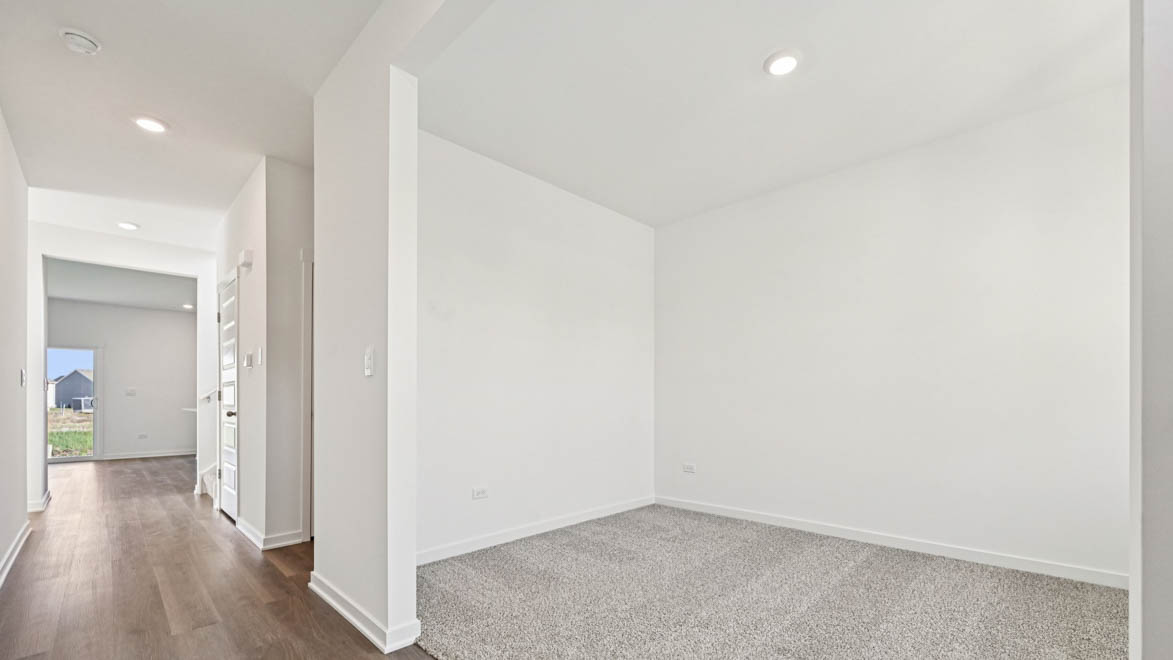 Flex room with carpet and large wow