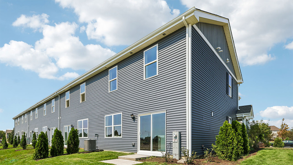 exterior backyard of townhome