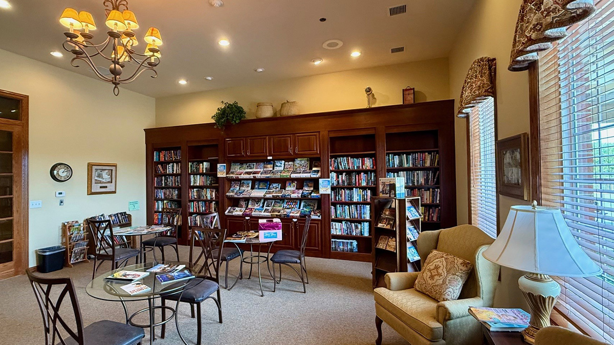 Lago Vista library