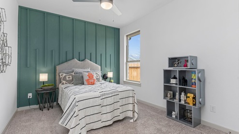 Secondary bedroom with one large window