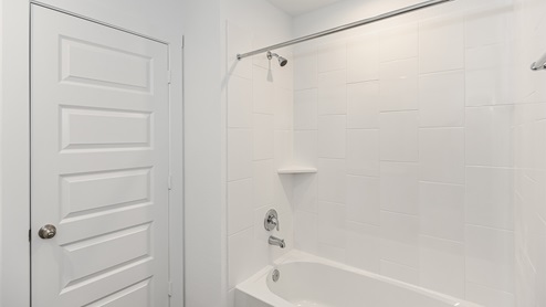 secondary bath with tub/shower combo