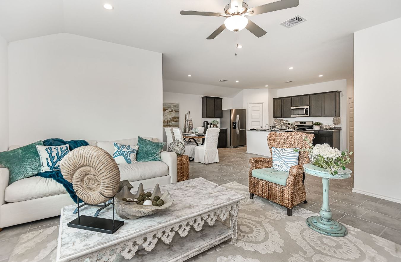 Floor Plan in Caldwell Ranch Rosharon, TX D.R. Horton