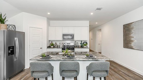 Kitchen Breakfast Bar