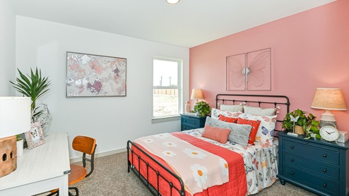 guest bedroom pink accent wall