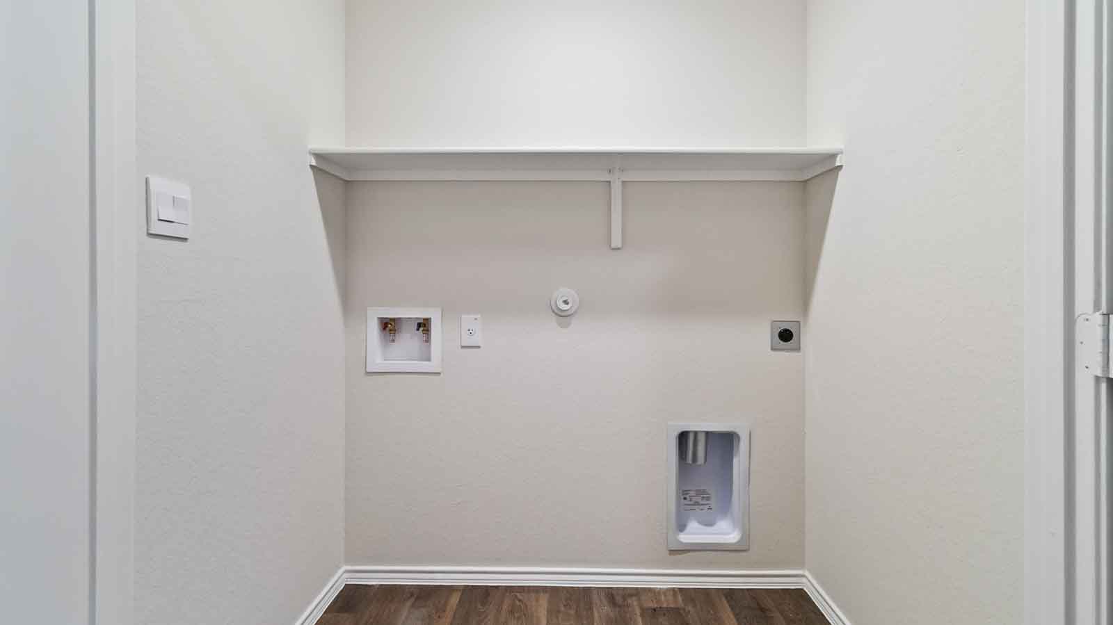 walk in laundry room