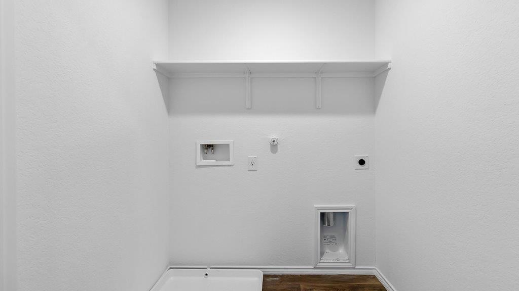 walk in laundry room