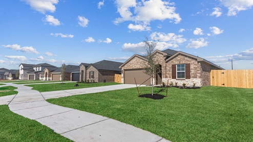 caldwell crossing streetscape