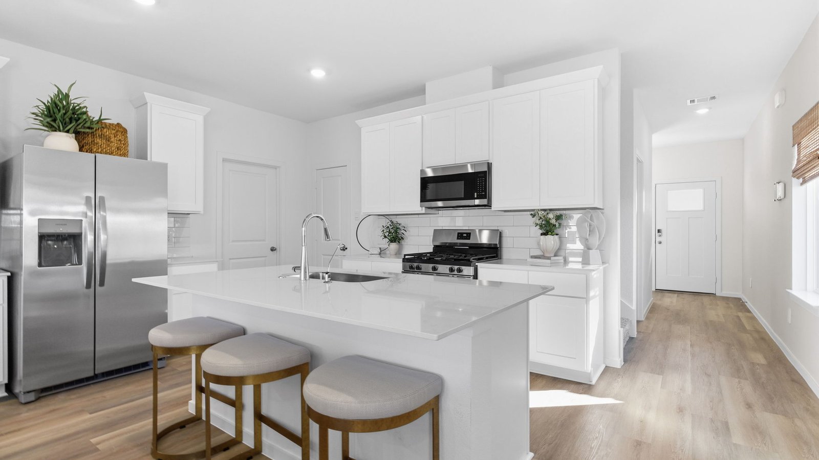 kitchen with island and walk in pantry