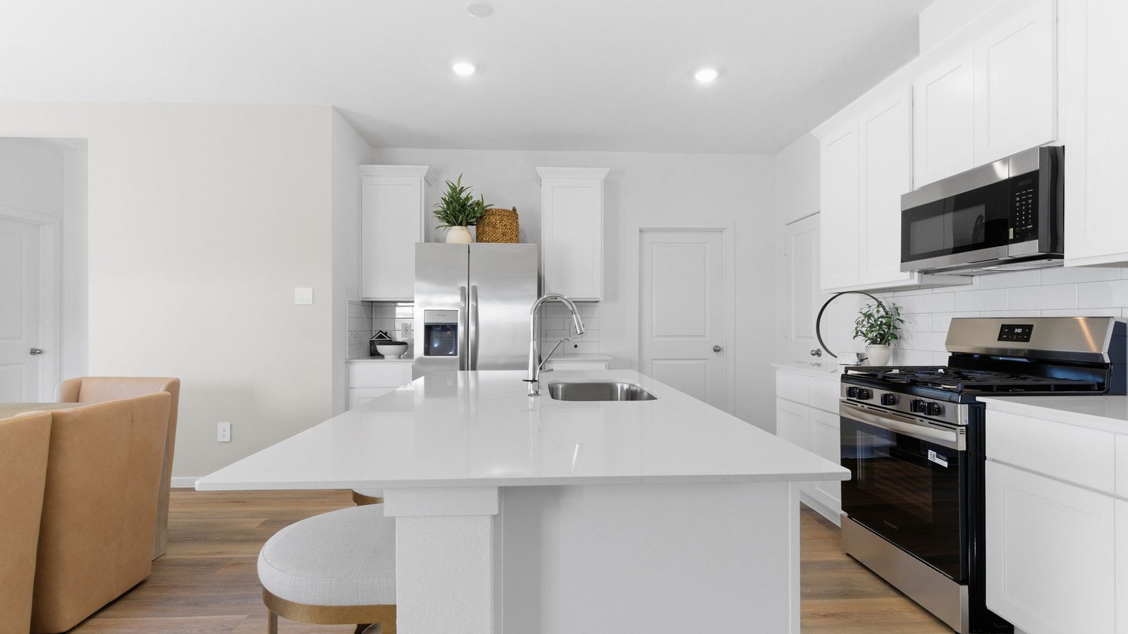 kitchen with large island and walk in pantry