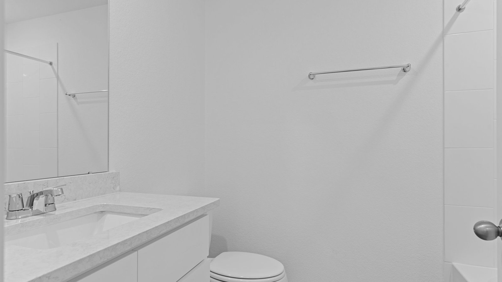 secondary full bathroom vanity with one sink