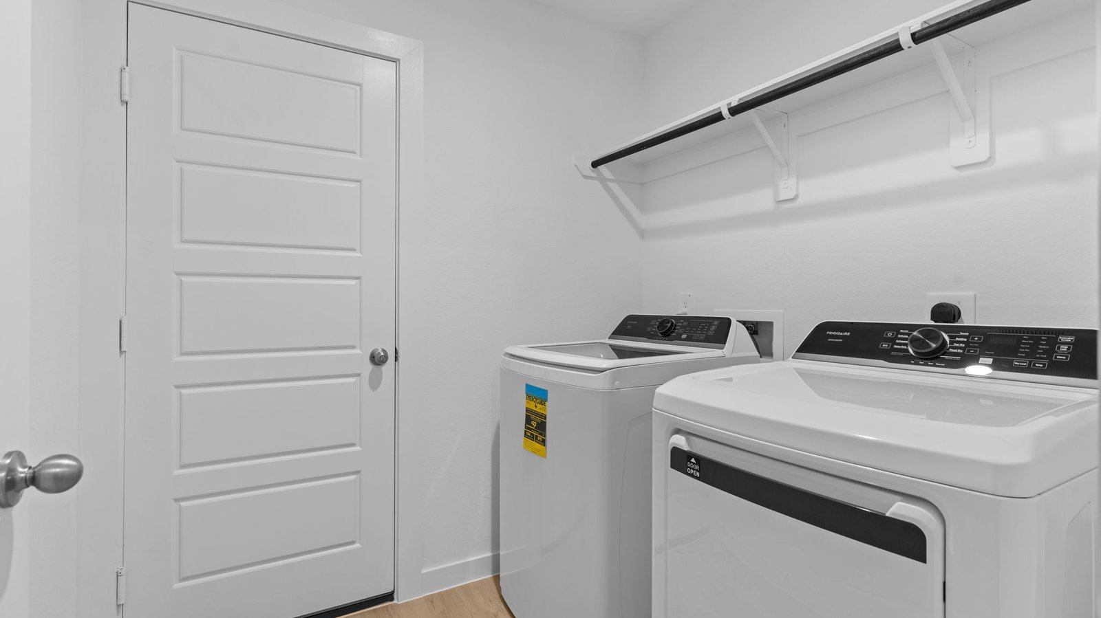 walk in laundry room