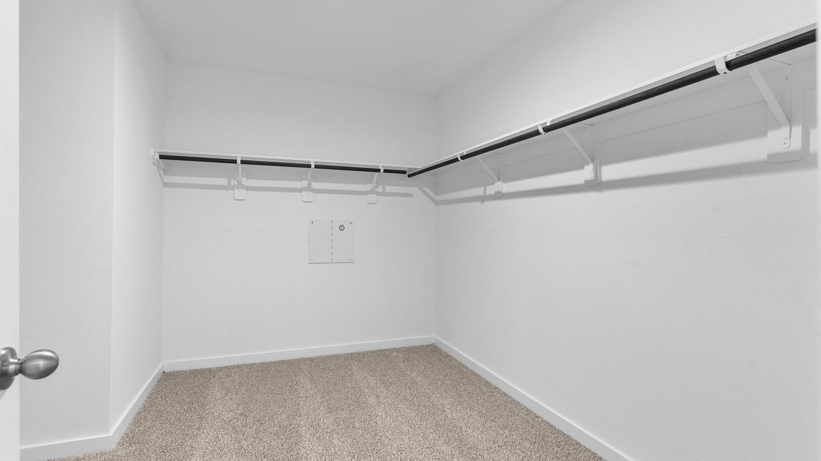 primary walk in closet