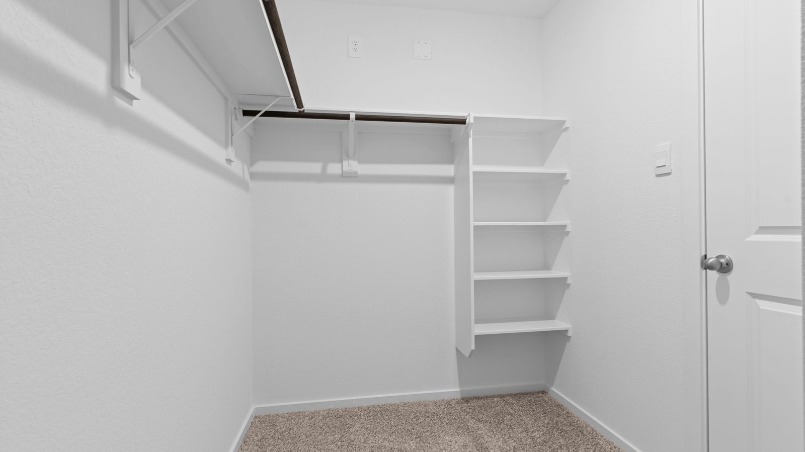 walk in primary closet