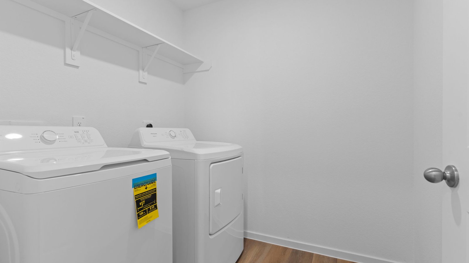walk in laundry room