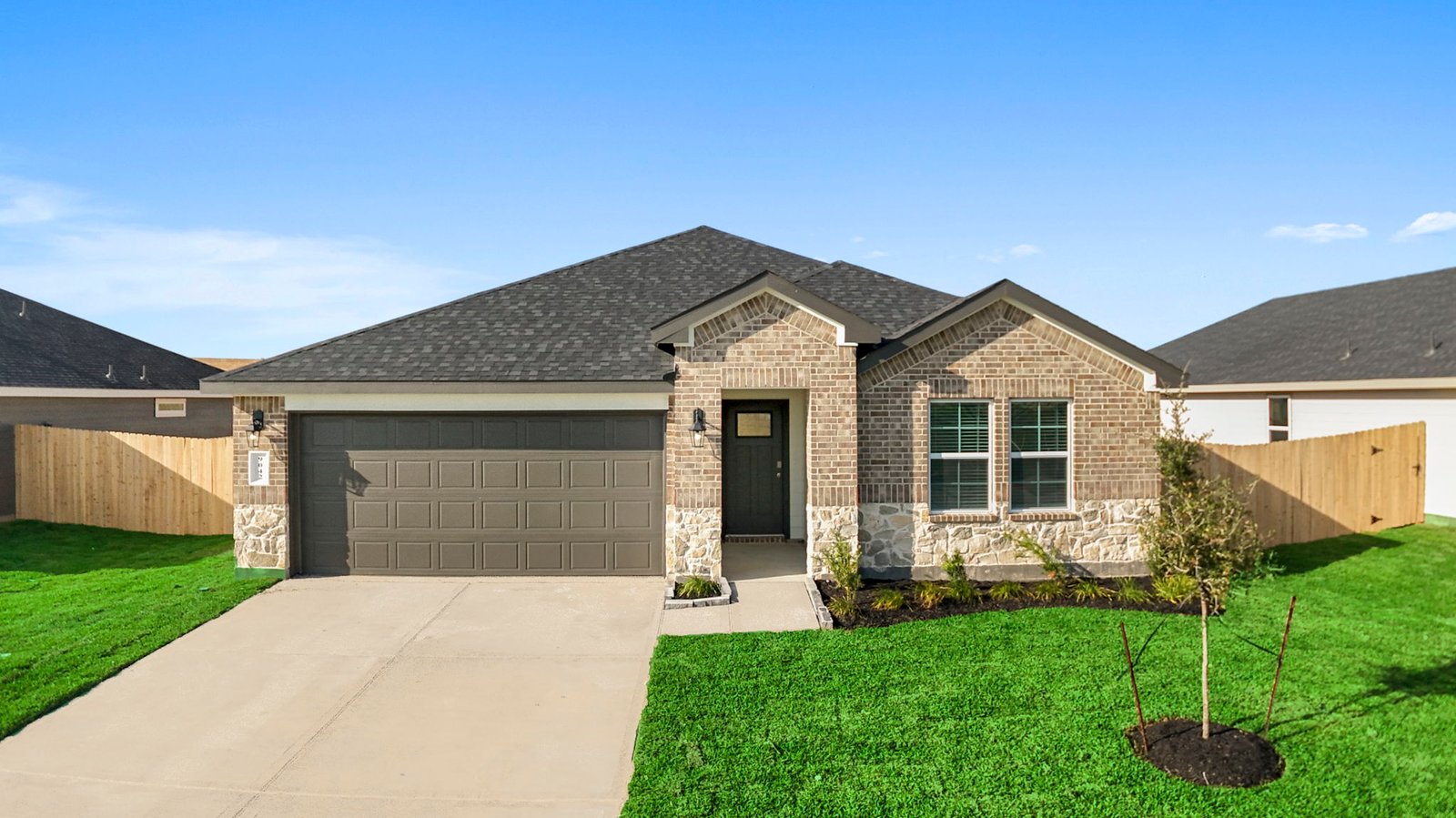 1514 Shimmering Ocean Way exterior