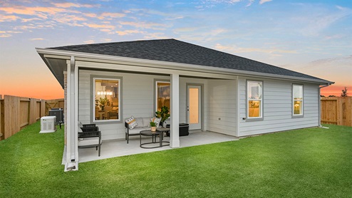 Covered Back Yard Patio