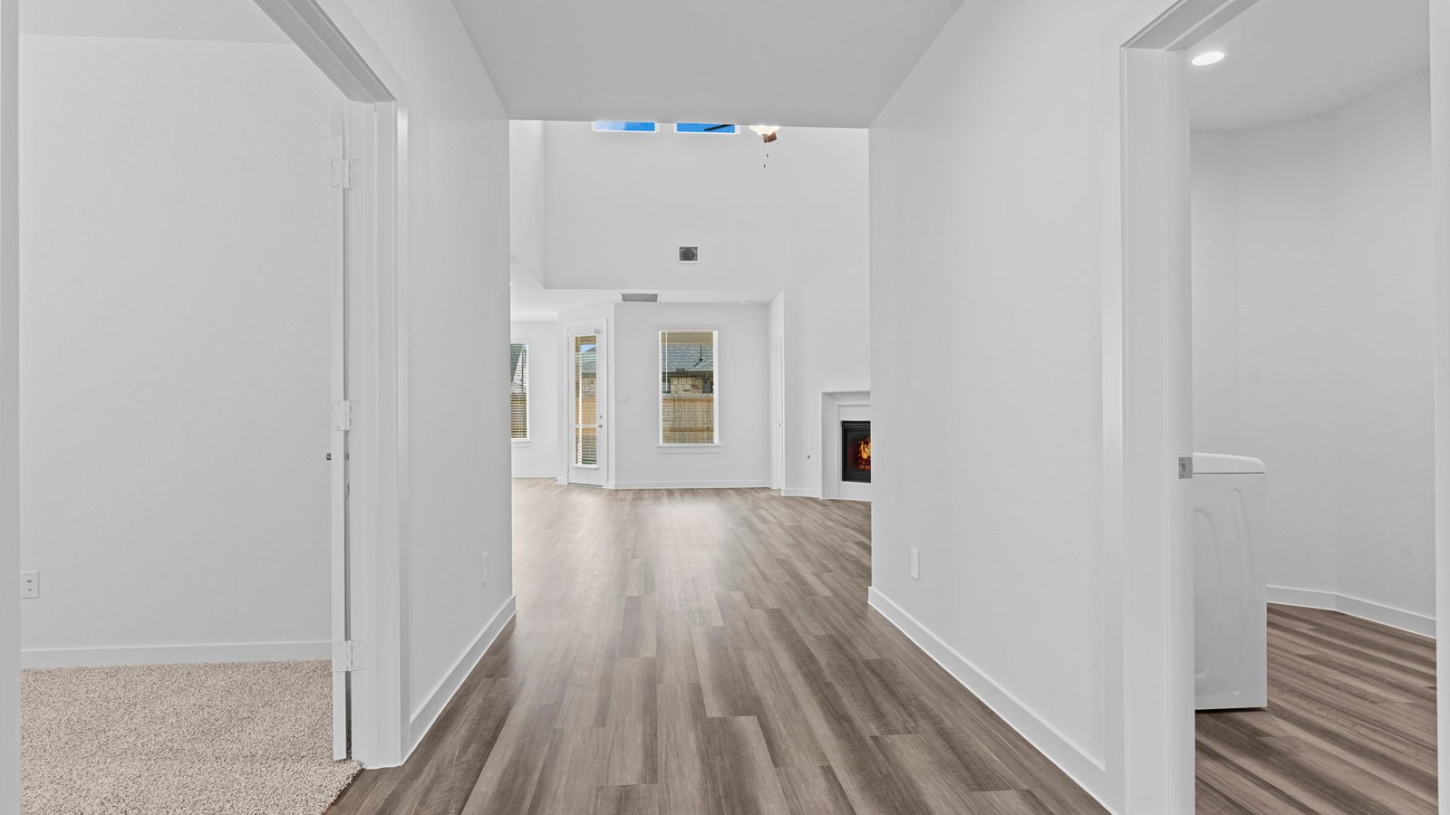 foyer entry into rockdale plan