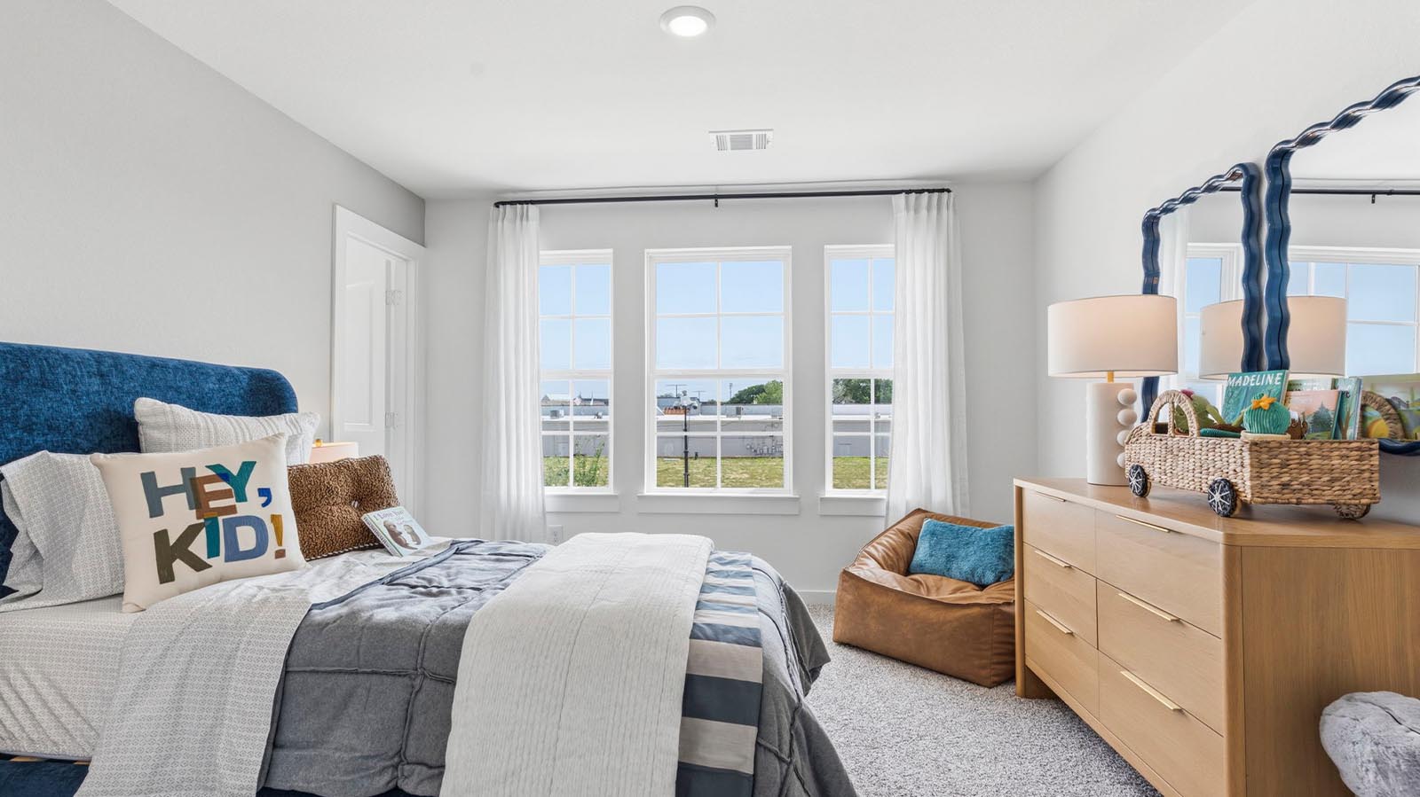 secondary bedroom with large window