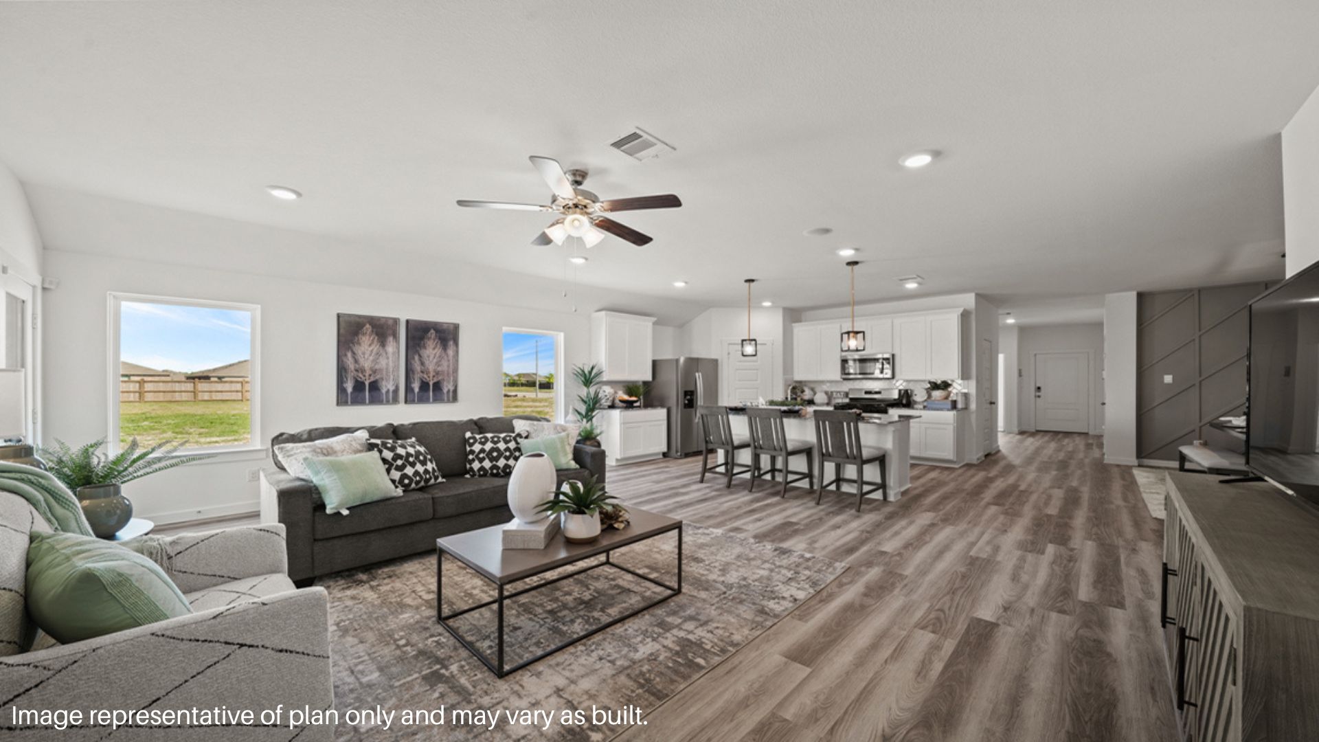 Spacious living room