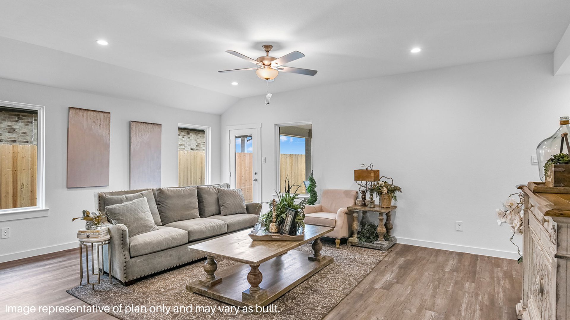 Spacious living room