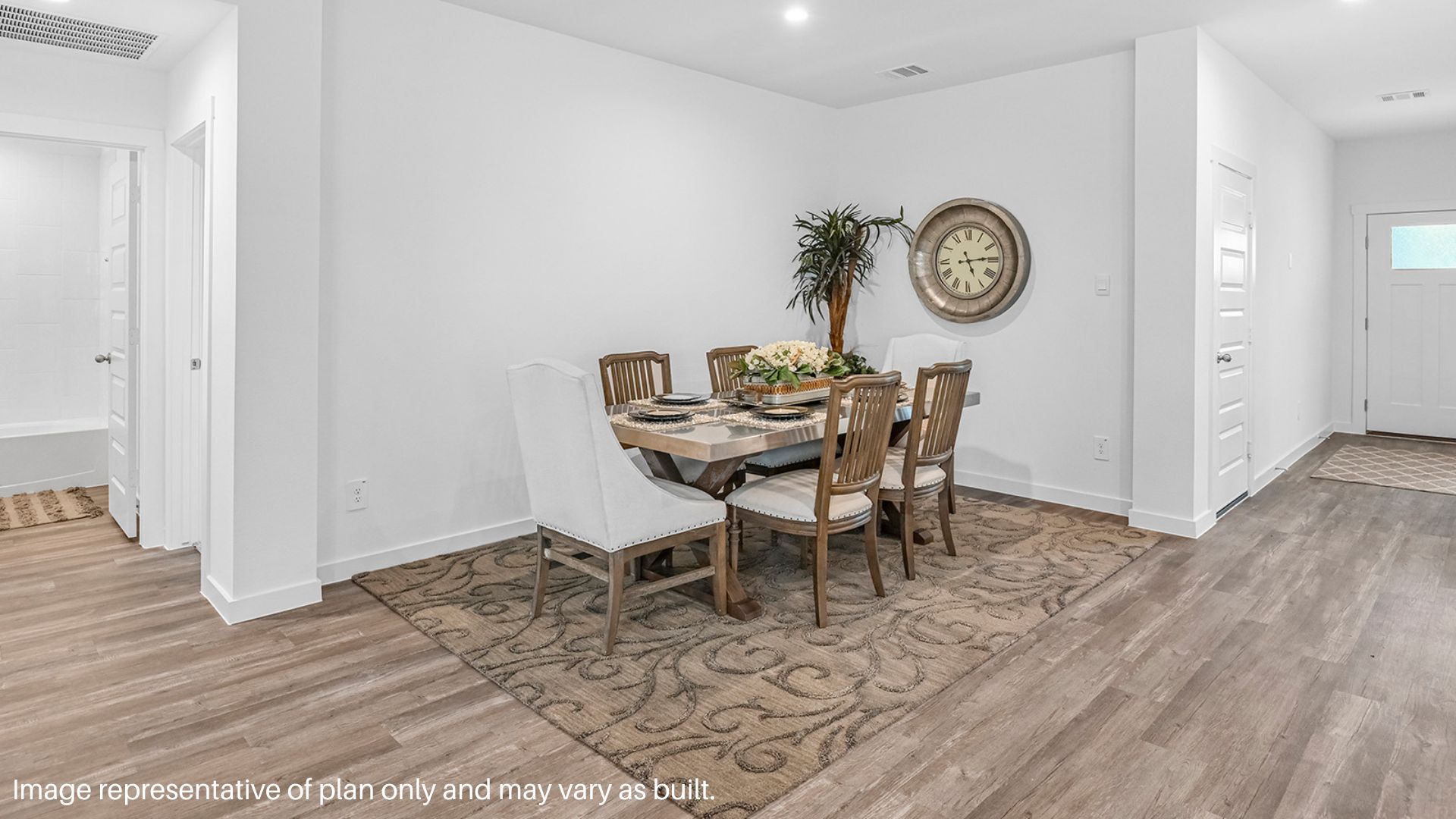 Entry Dining area that opens up to the ktichen