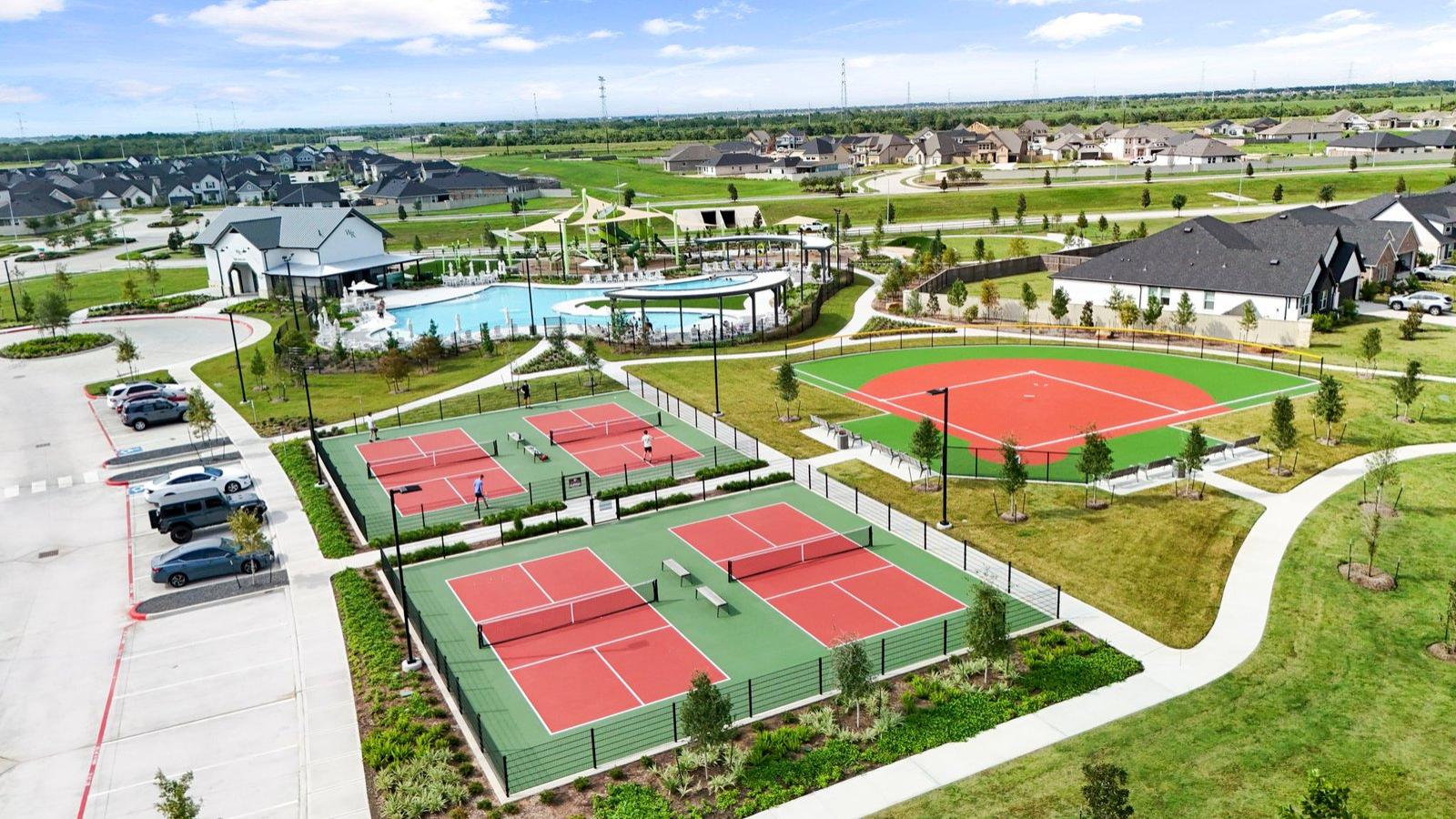 community pickleball courts