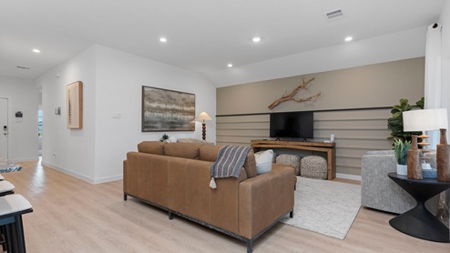 Spacious living room