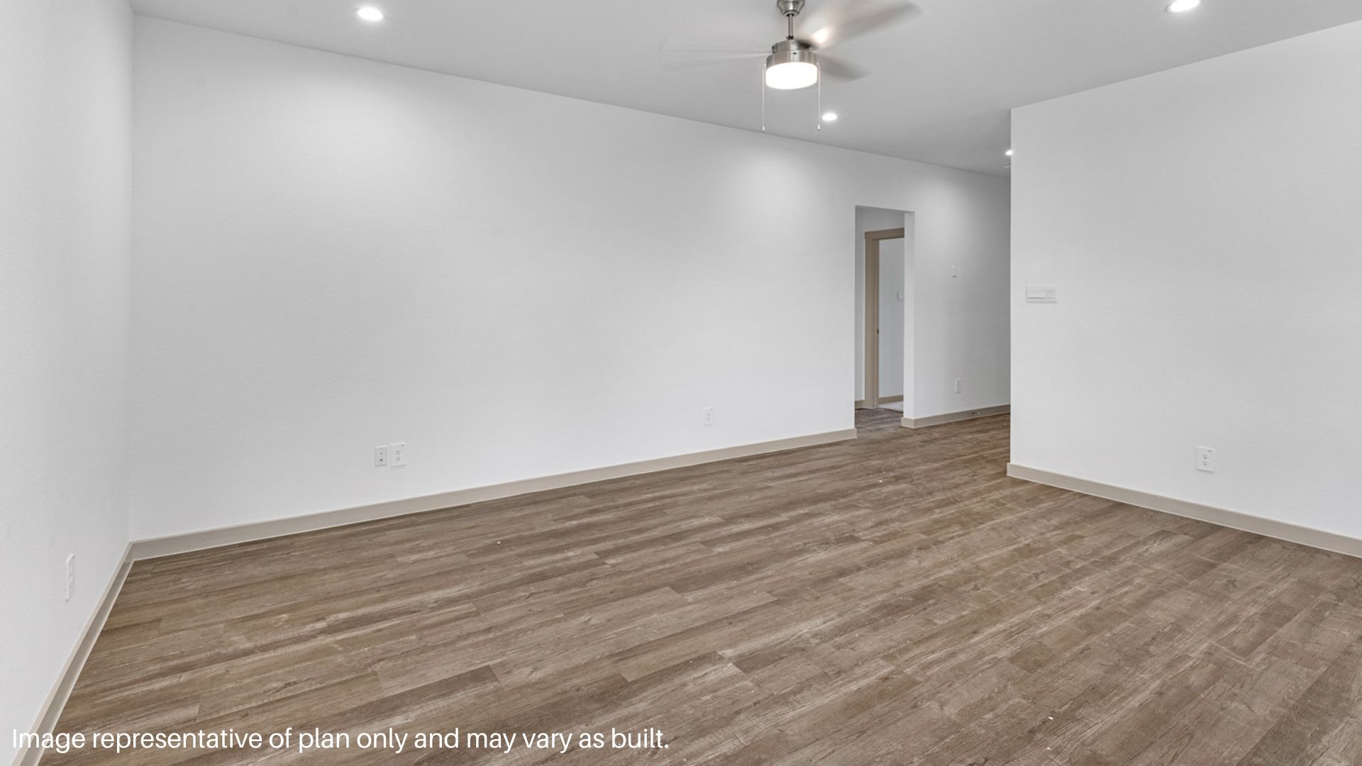 Spacious Living room with Vinyl Flooring and Ceiling Fan
