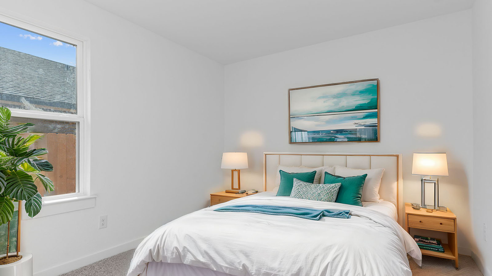 Secondary bedroom with one large window