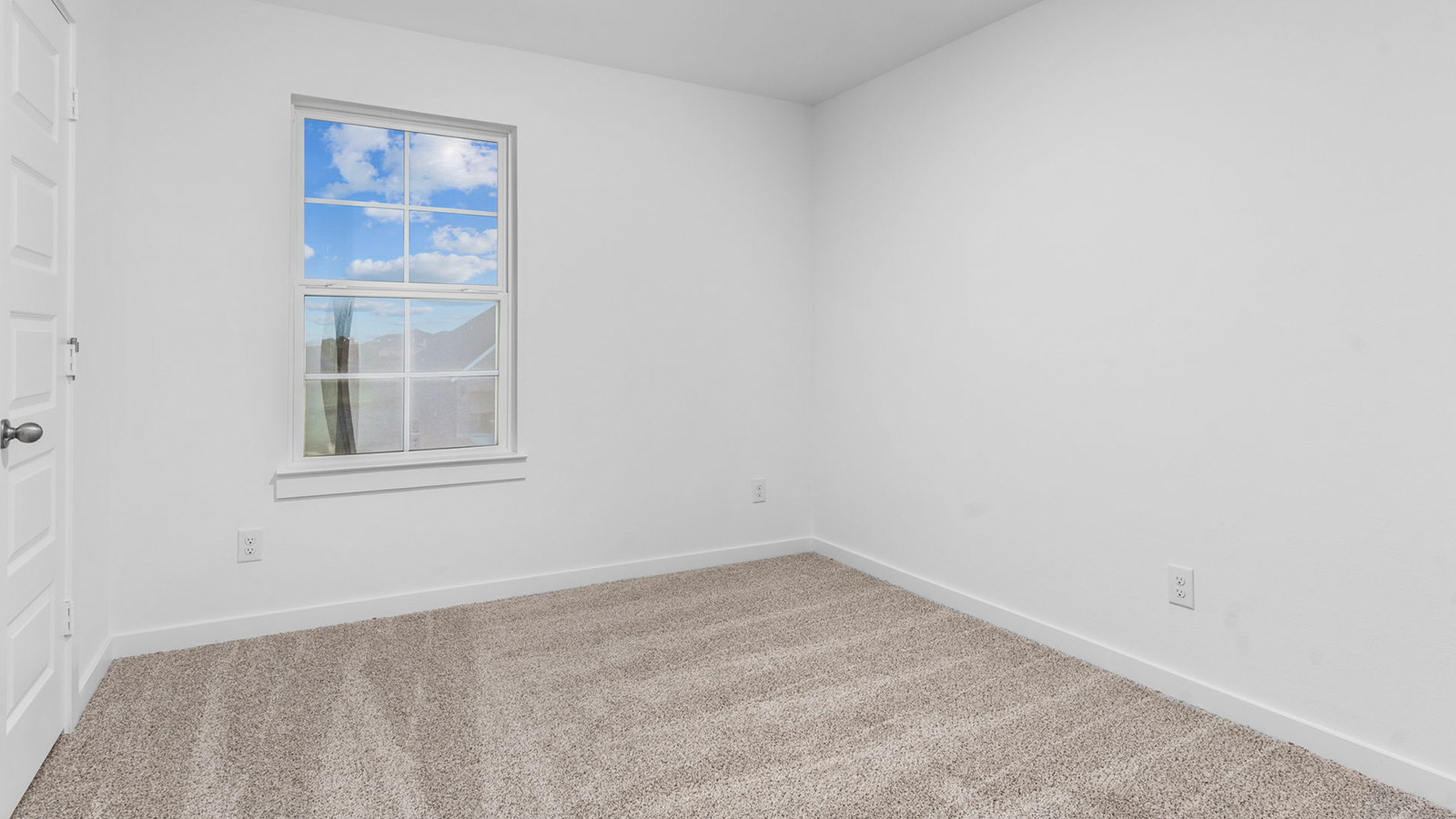 Secondary bedroom with window