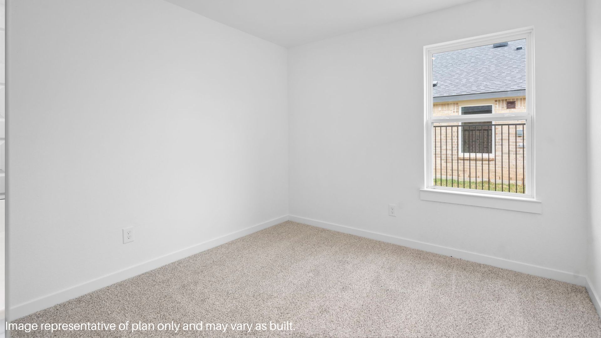 secondary bedroom with one window