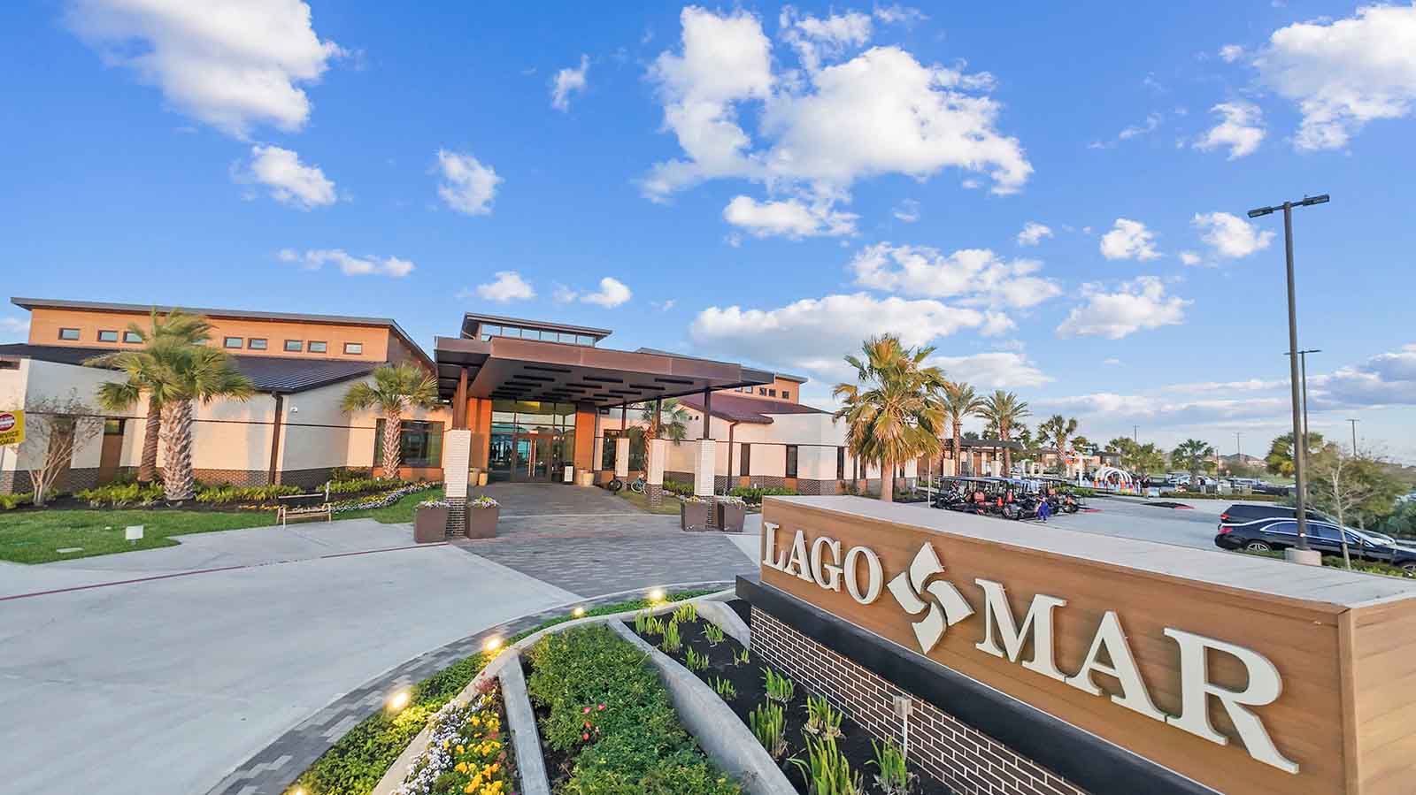 lago mar community entry monument