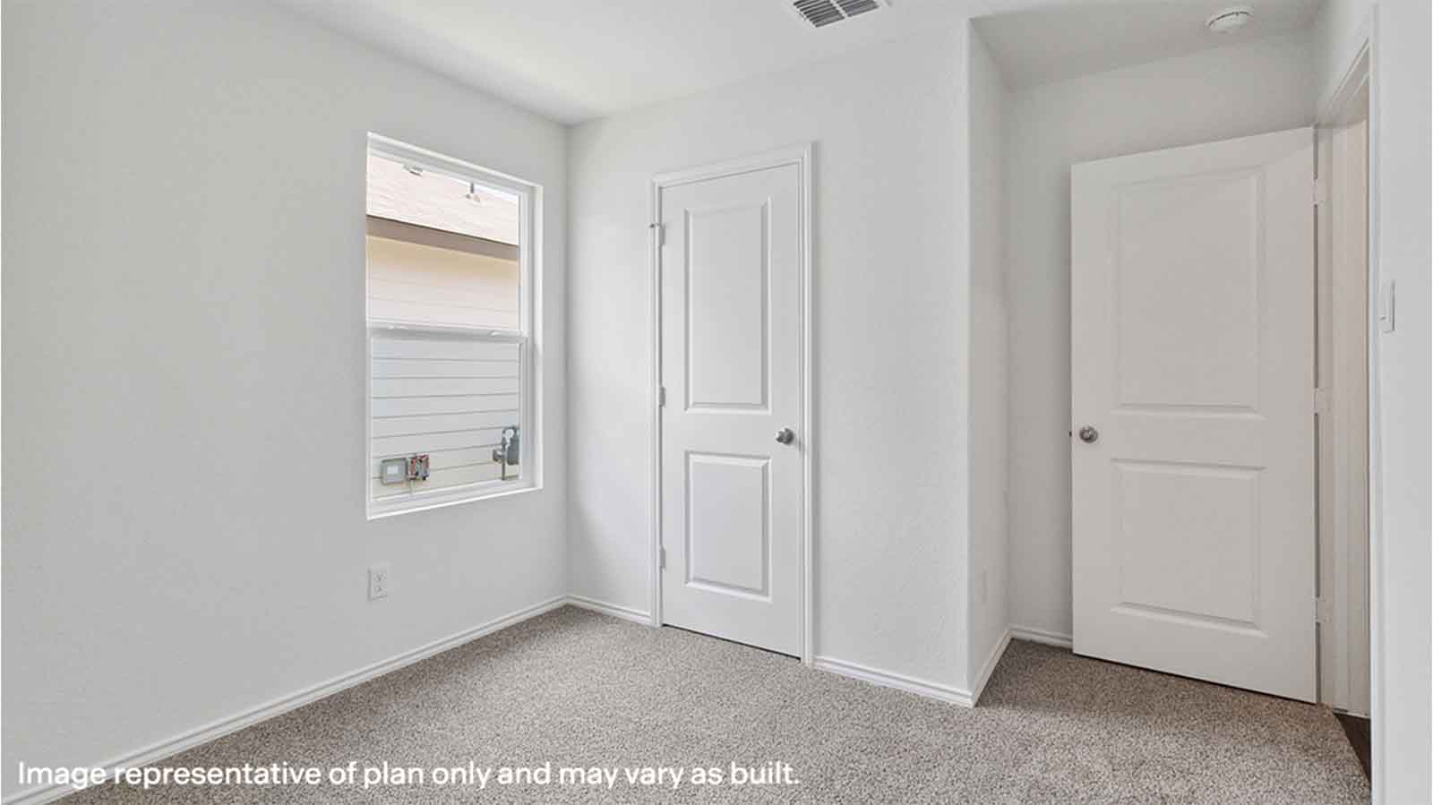 secondary bedroom with one window