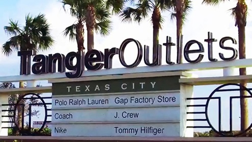 Located near shopping and the Tanger Outlets