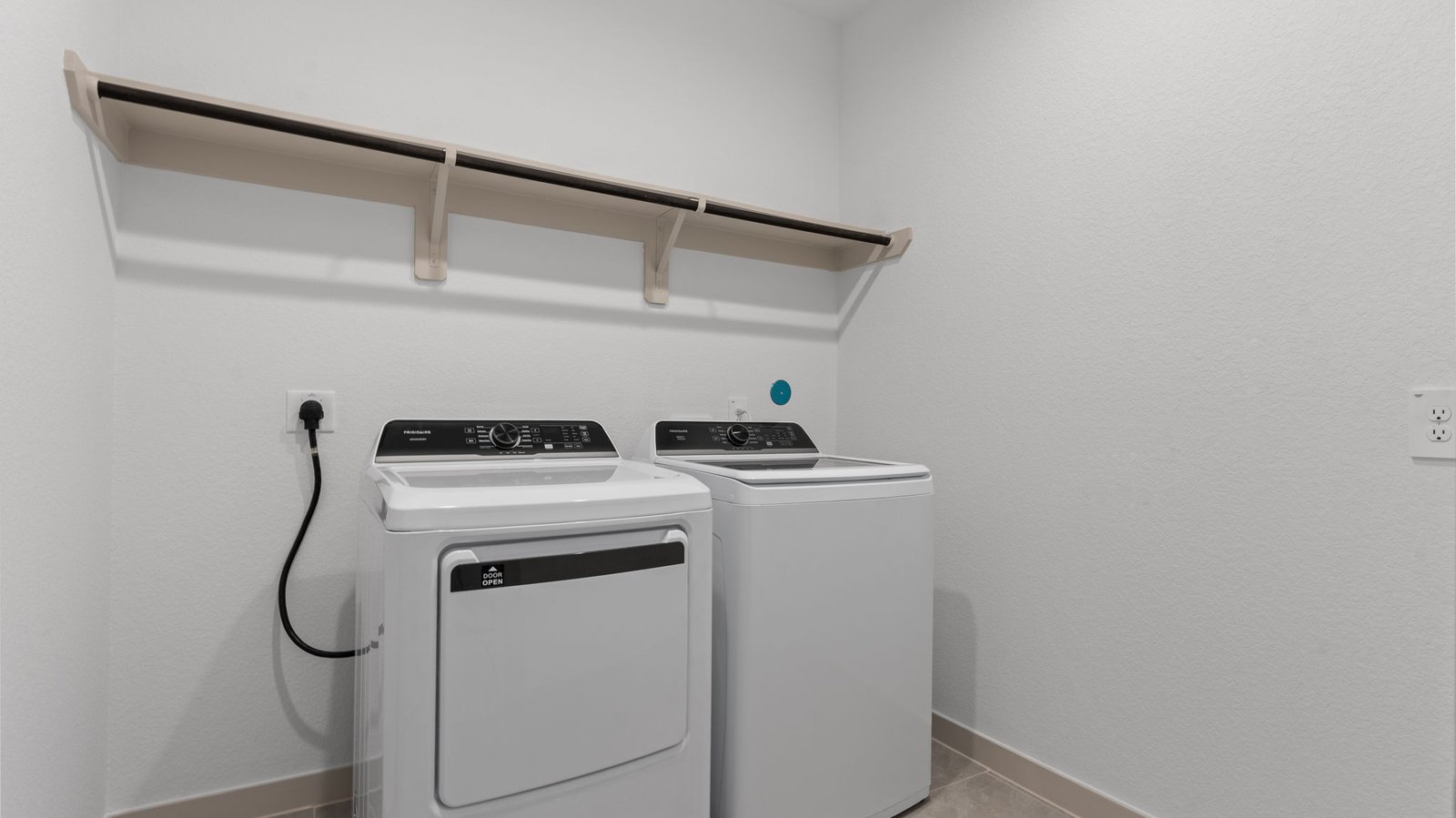walk in laundry room