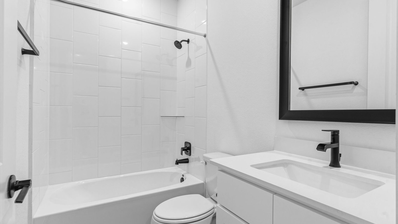 secondary bathroom with one sink