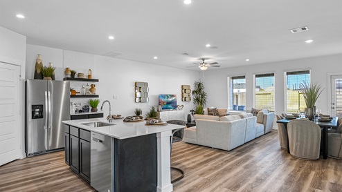 full living room, dining room and family room