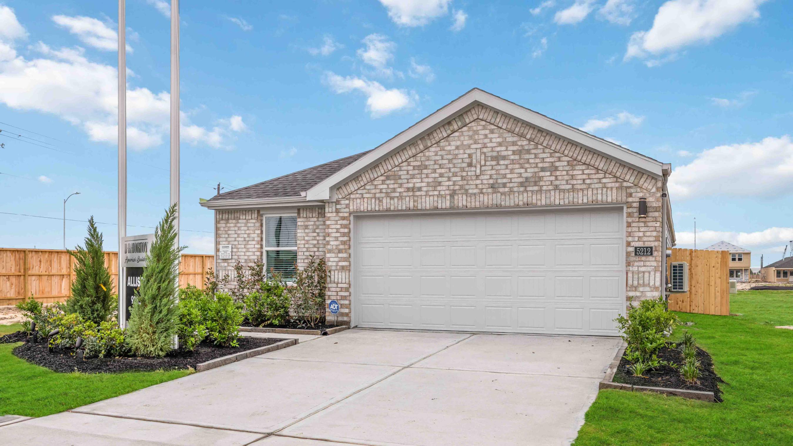 5209 Greengrass Willow Way exterior
