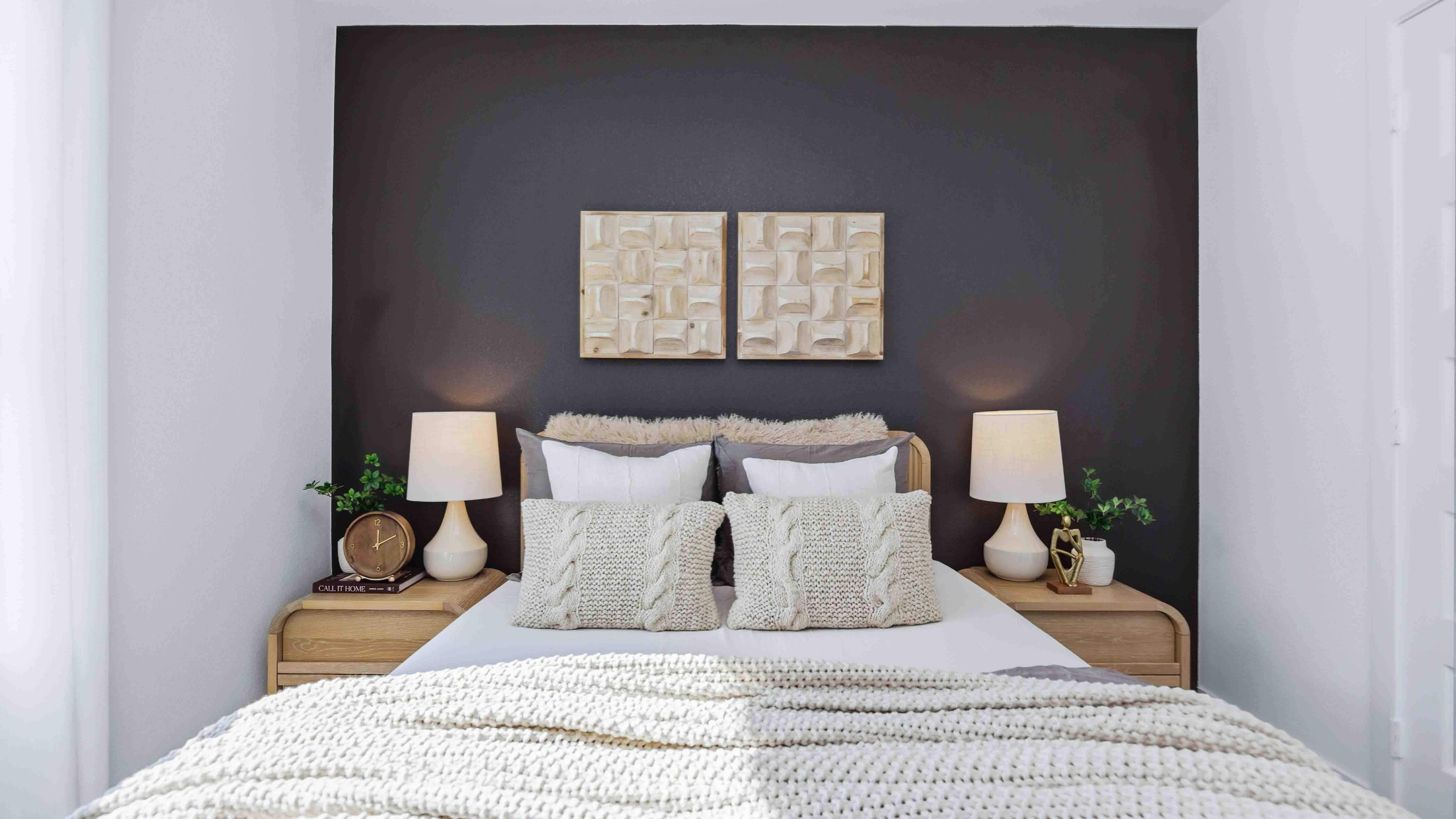 secondary bedroom with enough room for queen bed