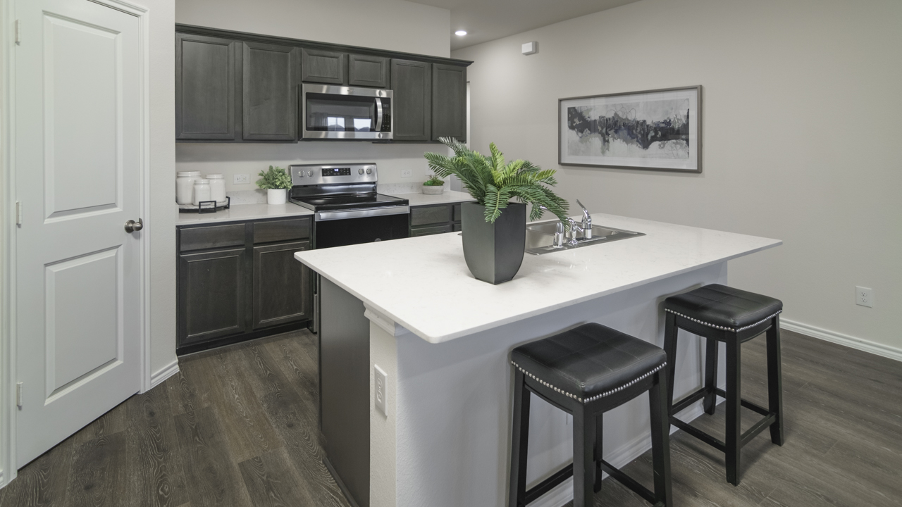 X40D kitchen island with white countertops